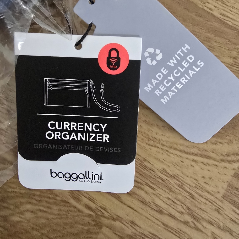 Baggallini Blue RFID Wristlet/Belt Bag with Multiple Compartments - Picture 5 of 5